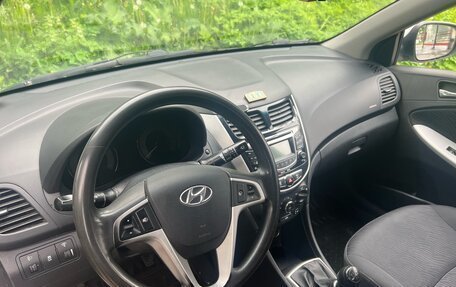 Hyundai Solaris II рестайлинг, 2012 год, 485 000 рублей, 6 фотография