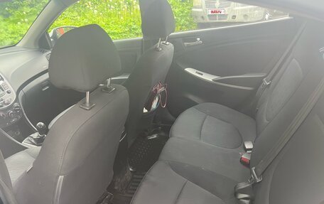 Hyundai Solaris II рестайлинг, 2012 год, 485 000 рублей, 9 фотография