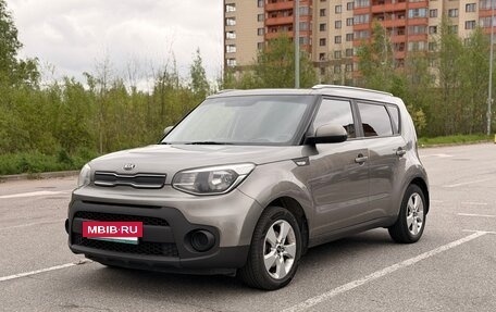 KIA Soul II рестайлинг, 2017 год, 1 195 000 рублей, 2 фотография