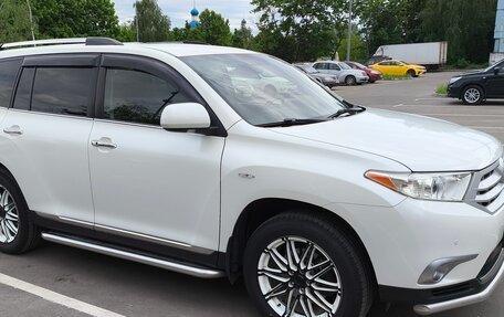 Toyota Highlander III, 2011 год, 2 070 000 рублей, 3 фотография