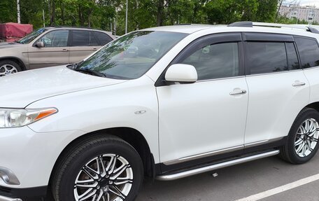 Toyota Highlander III, 2011 год, 2 070 000 рублей, 17 фотография