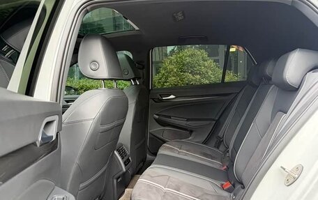 Volkswagen Golf VIII, 2023 год, 2 235 010 рублей, 18 фотография
