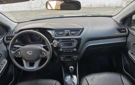 KIA Rio III рестайлинг, 2012 год, 830 000 рублей, 10 фотография