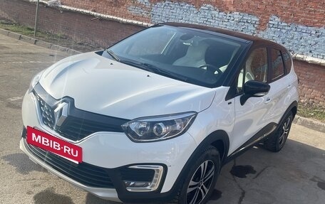 Renault Kaptur I рестайлинг, 2019 год, 1 860 000 рублей, 3 фотография