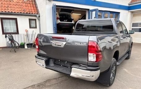 Toyota Hilux VIII, 2025 год, 7 800 000 рублей, 5 фотография