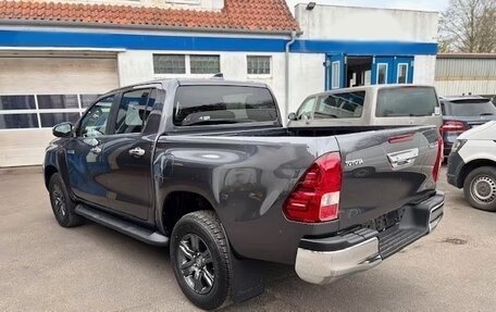 Toyota Hilux VIII, 2025 год, 7 800 000 рублей, 4 фотография