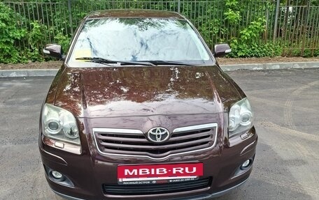 Toyota Avensis III рестайлинг, 2007 год, 900 000 рублей, 2 фотография