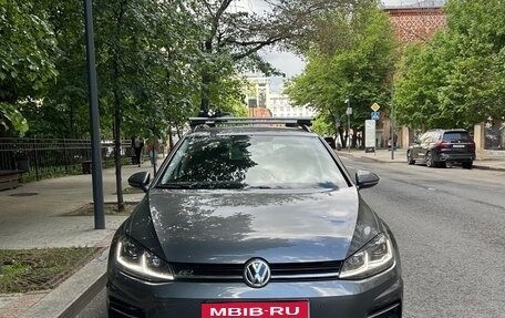 Volkswagen Golf VII, 2019 год, 1 890 000 рублей, 1 фотография