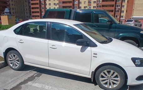 Volkswagen Polo VI (EU Market), 2013 год, 780 000 рублей, 1 фотография