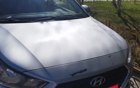 Hyundai Solaris II рестайлинг, 2019 год, 1 500 000 рублей, 1 фотография