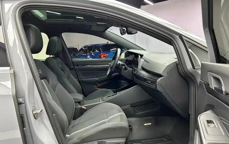 Volkswagen Golf VIII, 2021 год, 2 100 000 рублей, 21 фотография