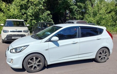 Hyundai Solaris II рестайлинг, 2012 год, 539 000 рублей, 3 фотография