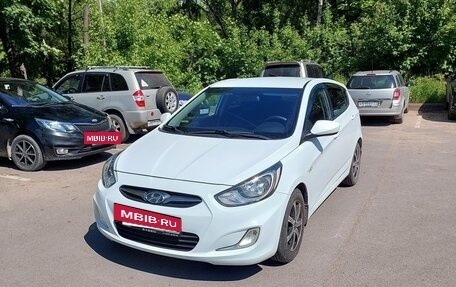 Hyundai Solaris II рестайлинг, 2012 год, 539 000 рублей, 2 фотография