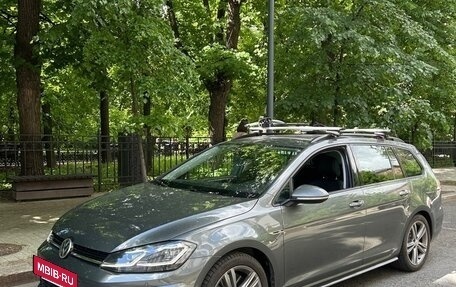 Volkswagen Golf VII, 2019 год, 1 890 000 рублей, 3 фотография