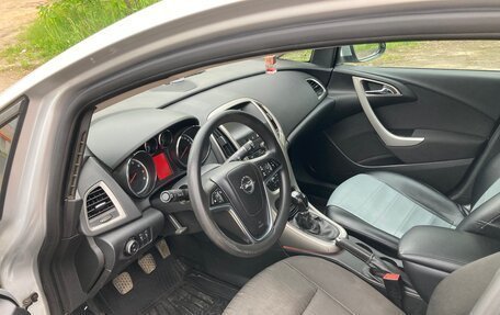 Opel Astra J, 2011 год, 370 000 рублей, 10 фотография