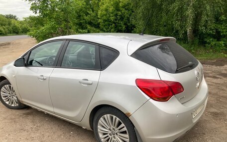 Opel Astra J, 2011 год, 370 000 рублей, 8 фотография