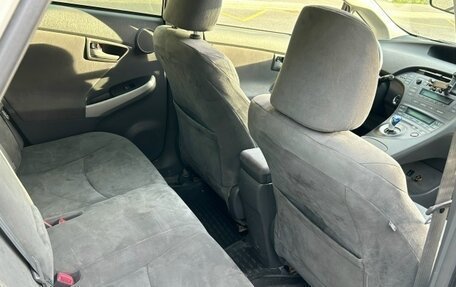 Toyota Prius, 2009 год, 1 030 000 рублей, 10 фотография
