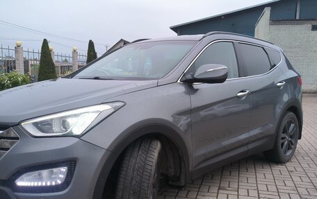 Hyundai Santa Fe III рестайлинг, 2013 год, 1 800 000 рублей, 3 фотография