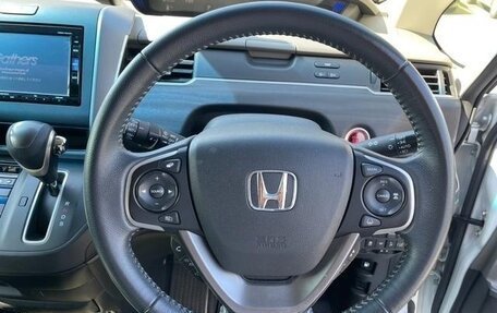 Honda Freed II, 2018 год, 1 190 000 рублей, 12 фотография
