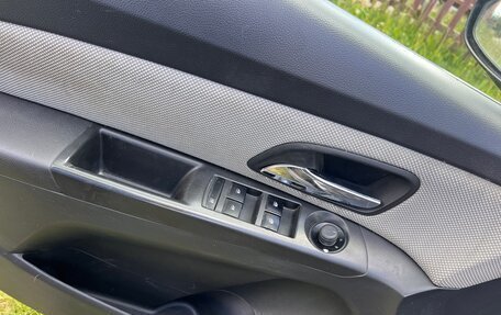 Chevrolet Cruze II, 2012 год, 600 000 рублей, 6 фотография