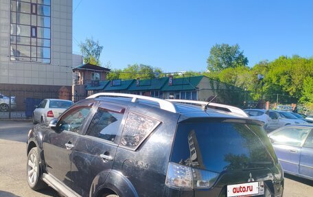 Mitsubishi Outlander III рестайлинг 3, 2010 год, 1 000 000 рублей, 9 фотография