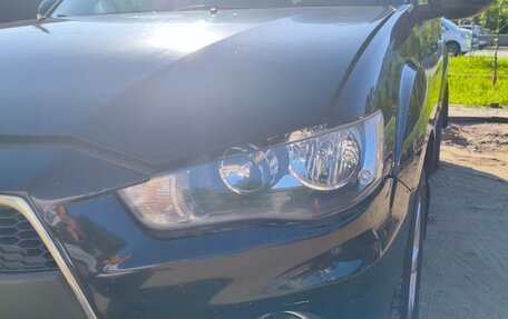 Mitsubishi Outlander III рестайлинг 3, 2010 год, 1 000 000 рублей, 20 фотография