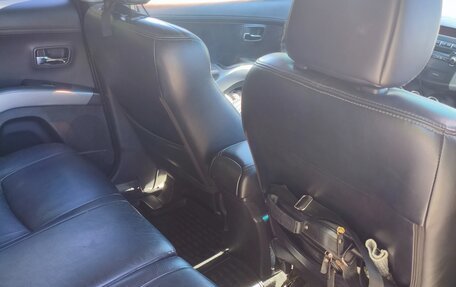 Mitsubishi Outlander III рестайлинг 3, 2010 год, 1 000 000 рублей, 25 фотография