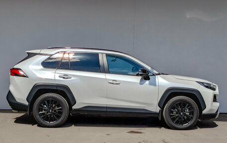 Toyota RAV4, 2025 год, 4 500 000 рублей, 4 фотография