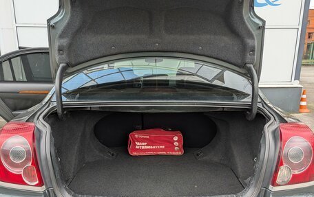 Toyota Avensis III рестайлинг, 2006 год, 740 000 рублей, 18 фотография