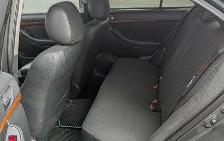 Toyota Avensis III рестайлинг, 2006 год, 740 000 рублей, 22 фотография