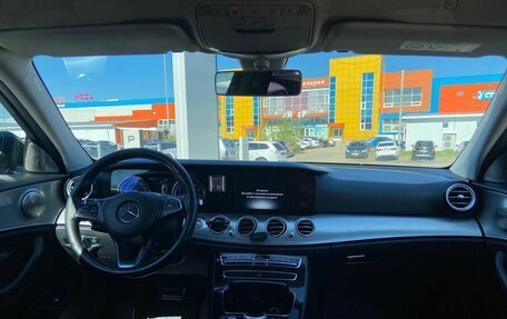 Mercedes-Benz E-Класс, 2017 год, 2 550 000 рублей, 10 фотография