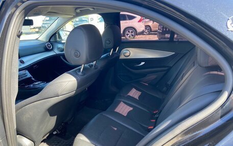 Mercedes-Benz E-Класс, 2017 год, 2 550 000 рублей, 31 фотография