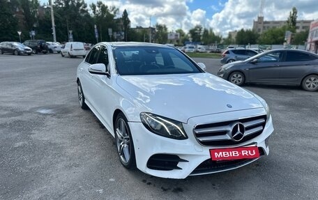 Mercedes-Benz E-Класс, 2016 год, 2 890 000 рублей, 23 фотография