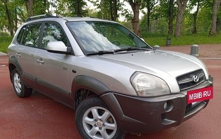 Hyundai Tucson III, 2005 год, 650 000 рублей, 2 фотография