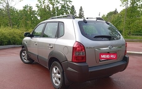 Hyundai Tucson III, 2005 год, 650 000 рублей, 4 фотография