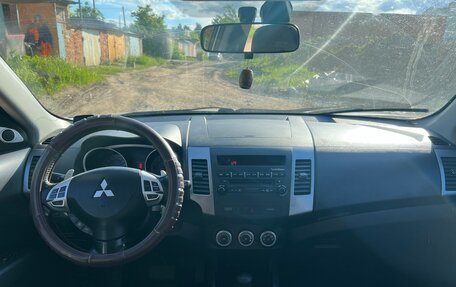 Mitsubishi Outlander III рестайлинг 3, 2008 год, 830 000 рублей, 6 фотография