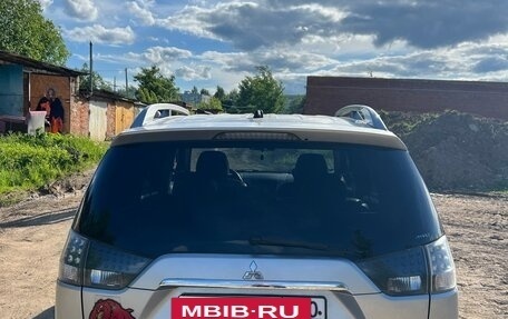 Mitsubishi Outlander III рестайлинг 3, 2008 год, 830 000 рублей, 4 фотография