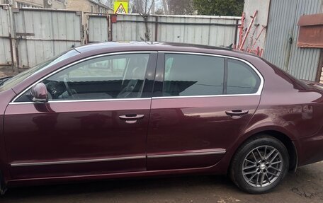 Skoda Superb III рестайлинг, 2010 год, 950 000 рублей, 2 фотография