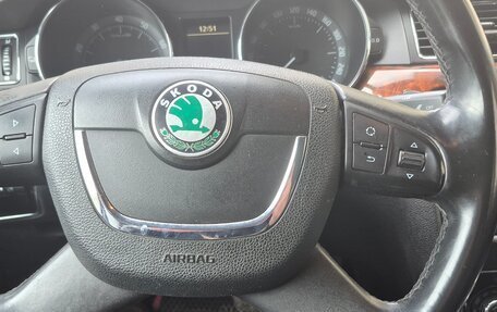 Skoda Superb III рестайлинг, 2010 год, 950 000 рублей, 12 фотография