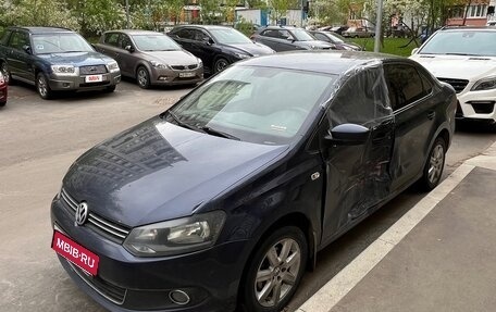 Volkswagen Polo VI (EU Market), 2012 год, 450 000 рублей, 2 фотография