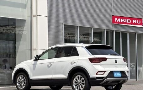 Volkswagen T-Roc I, 2023 год, 1 690 007 рублей, 4 фотография