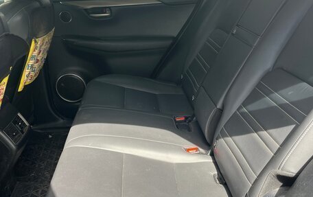Lexus NX I, 2015 год, 2 350 000 рублей, 13 фотография