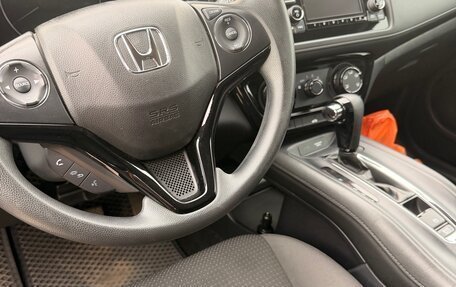 Honda HR-V II, 2021 год, 2 800 000 рублей, 3 фотография