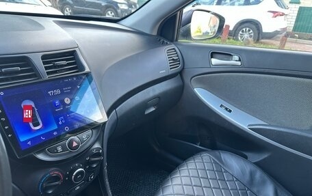 Hyundai Solaris II рестайлинг, 2014 год, 800 000 рублей, 10 фотография
