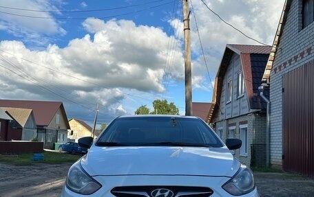 Hyundai Solaris II рестайлинг, 2014 год, 800 000 рублей, 6 фотография