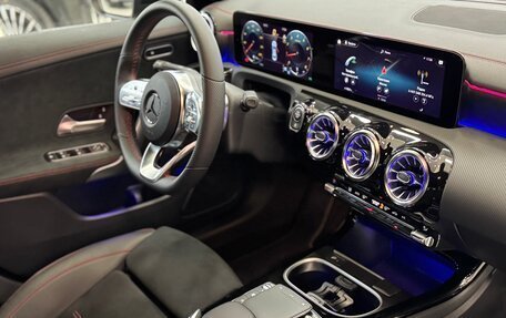 Mercedes-Benz CLA, 2023 год, 4 250 000 рублей, 13 фотография
