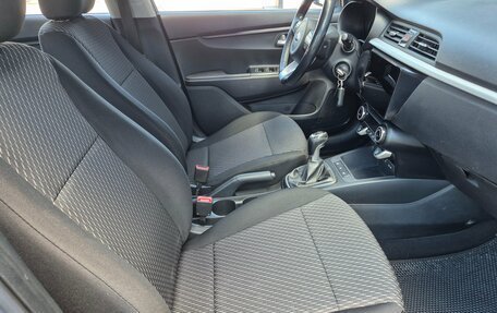 KIA Rio IV, 2018 год, 1 320 000 рублей, 13 фотография