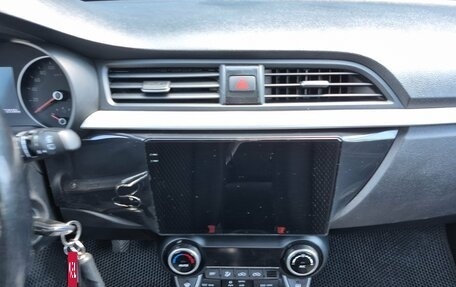 KIA Rio IV, 2018 год, 1 320 000 рублей, 17 фотография