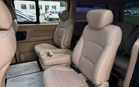 Hyundai Grand Starex Grand Starex I рестайлинг 2, 2010 год, 1 160 000 рублей, 13 фотография