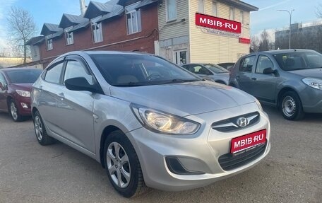 Hyundai Solaris II рестайлинг, 2011 год, 684 000 рублей, 1 фотография